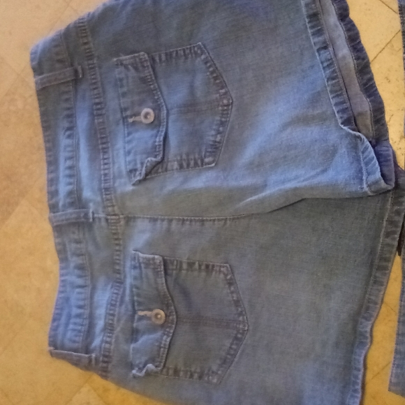 Faded Glory Shorts womans size 6 - Picture 7 of 9